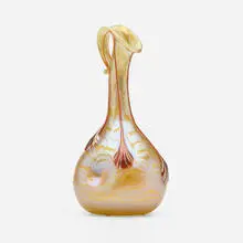Phänomen vase (Gre 1/4) by Loetz, c. 1900, hand-blown glass, sold Sep 2022