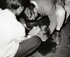 Ron Bennett, Critically wounded. Senator Robert F. Kennedy lies on the floor / Suspect in the shooting of Sen. Robert Kenndey / Hustled to jail, 1968, 3 Vintages. Silbergelatineabzüge