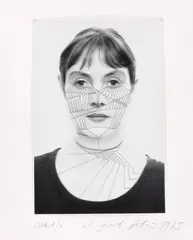 Annegret Soltau, Selbst 4“ / „Selbst 5“ / „Selbst 6, 1975, 3 Blatt: Jeweils S/W-Fotografie mit schwarzem Garn übernäht