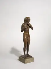 Richard Scheibe, Echo, 1961, Bronze mit brauner Patina, auf Steinsockel montiert