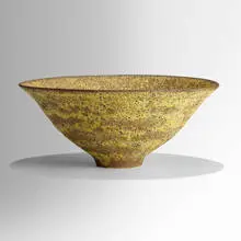 Large bowl by Gertrud and Otto Natzler, 1959, earthenware with Sulphur Crater glaze, sold May 2022