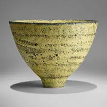 Monumental bowl by Gertrud and Otto Natzler, 1956, earthenware with Yellow Crater glaze, sold May 2022