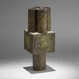 Otto Natzler, Large cube with four pipes on a cylindrical base