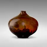 Gertrud and Otto Natzler, Round bottle with lip, 1962, earthenware with Black and Red glaze