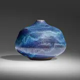 Gertrud and Otto Natzler, Closed-form bottle, 1964, earthenware with Blue Crystalline glaze