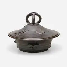 Robert Turner, Ceremonial tureen, 1974, glazed stoneware