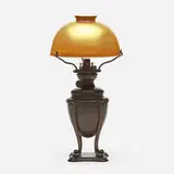 attribution Tiffany Studios, Urn lamp base