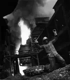 W. Eugene Smith, Worker with raised arms, aus der Serie: „Taft & Ohio Railroad