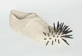 Uecker-Schuh by Günther Uecker und Ypsilon Fongi, 1972, Gips und Nägel, sold Jun 2013
