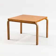 Alvar Aalto, Coffee table, Artek, mid 20th Century, lacquered birch and ash veneer