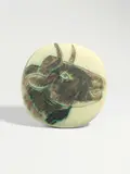 Profil de Taureau by Pablo Picasso, 1956, Wandplatte, weißer Ton, Gravur akzentuiert mit oxidierter Paraffinbemalung, glasiert. Ø 25,5 cm (10 in.), sold Dec 2020