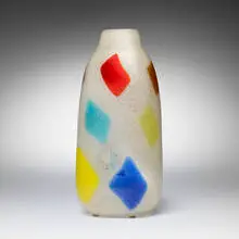 Dino Martens, Pulegoso vase, model 5228 from the Arlecchino series, c. 1954, white pulegoso glass with polychrome inclusions