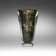 Crepuscolo vase by Ercole Barovier, 1936, clear glass with inclusions and applied foot, sold Feb 2025