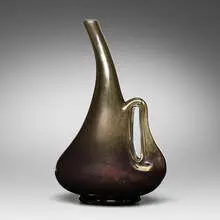 Eugeneo vessel by Ercole Barovier, 1951, iridized glass with internal decoration, sold Feb 2025