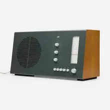 Dieter Rams, Tischsuper RT 20 radio, 1961, enameled steel, ash, plastic