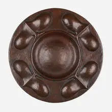 attribution Gustav Stickley, Charger, c. 1910, hand-hammered copper