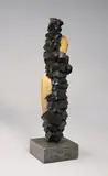 Alexander Gonda, Athena, 1963, Bronze mit schwarzer und goldfarbener Patina, auf Steinsockel montiert. Höhe (ohne Sockel): 44,5 cm (17 ½ in.)