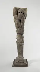 Michael Schoenholtz, Kleiner Atlas, 1964, Beton und Blei, auf Stahlsockel montiert. Höhe: 78,5 cm (ohne Sockel) (30 ⅞ in. (ohne Sockel))