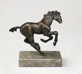 Galoppierendes Fohlen by Renée Sintenis, 1928, Bronze mit braun-goldener Patina, auf Steinsockel montiert. Höhe (ohne Sockel): 12,3 cm (4 ⅞ in.), sold Nov 2008
