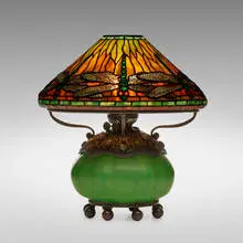 Tiffany Studios, Dragonfly table lamp, c. 1898, Favrile glass, leaded glass, patinated bronze, brass, quartz pebbles