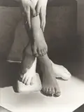 Barefoot Beauty, New York by Horst P. Horst, 1941, Späterer Silbergelatineabzug, sold Jul 2020