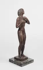 Richard Scheibe, Echo, 1950, Bronze mit brauner Patina, auf Steinsockel montiert