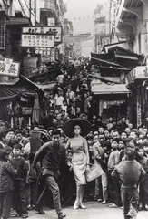 Antonia, Star Ferry, Hong Kong by Francesco Scavullo, 1962, Späterer Silbergelatineabzug, sold Oct 2018