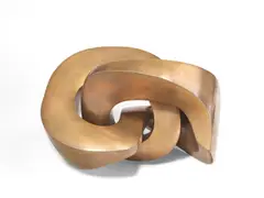 Maximilian Verhas, Organic Ring, 1996, Bronze mit goldener Patina. Höhe: 21 cm (8 ¼ in.)