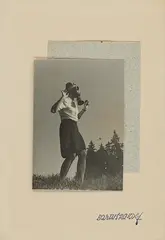 Josef Bartuška, Ohne Titel (Frau mit Gasmaske). 1930er Jahre, Vintage. Silbergelatineabzug, Collage. Unikat