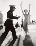 William Klein, Pont Alexandre III, Paris, 1960, Späterer Silbergelatineabzug