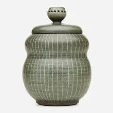 Harrison McIntosh, covered jar, c. 1975, glazed stoneware