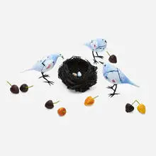 Shane Fero, Cherry Blossom, 2020, flameworked and acid-etched glass, found and manipulated nest