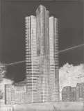 Curt Rehbein, Mies van der Rohe, Gläserner Wolkenkratzer, Modell mit Staffage von Oskar Herzog vor dem Gebäude des ehemaligen Kolonialmuseums. Nicht ausgeführtes Projekt von 1922, Original-Glasnegativ, 1922