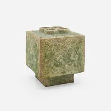 Otto Natzler, Cube with four pipe top, 1977, earthenware with Pale Green Crater glaze
