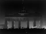 Barbara Klemm, Öffnung des Brandenburger Tors, Berlin 22. Dezember