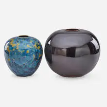 Two vases by Cliff Lee, sold May 2019