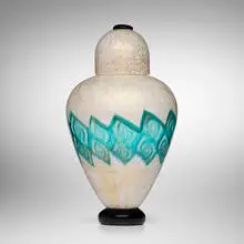 La Murrina, Incamiciato lidded vase, c. 1960, incamiciato glass with murrines and gold inclusions