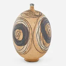 Antonio Prieto, Vase