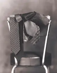 Michel Comte, Ties for Windsor, Um 1998, Silbergelatineabzug