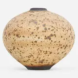 Otto & Vivika Heino, Large volcanic vase