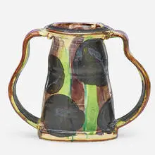 Betty Woodman, Two-handled vase