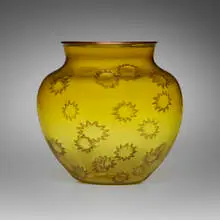 Giuseppe Barovier, A Murrine vase, c. 1918, glass with star murrines and aventurine lip wrap