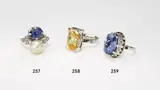 Ring mit Perle, blauem Saphir und Diamanten by Emil Lettré, Um 1920, 720/- Platin, gegossen, ziseliert; 585/- Weißgold (14 kt); Perle (Ø 1 cm); blauer Saphir (ca. 4,61 ct), ovaler Facettens, sold Nov 2017