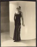 George Hoyningen-Huene, Vogue-Studio, Paris. Robe Lucien Lelong