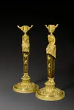 Bronze, matt- und hochglanzfeuervergoldet, Schaft grün patiniert mit applizierten, vergoldeten Pseudo-Hieroglyphen by Berliner Bronzeur, 30,5 cm (12 in.), sold Nov 2015