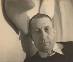 Raoul Hausmann, Jean Arp dans son atelier, Clamart, 1938, Vintage. Silbergelatineabzug
