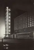 Paul Wolff, Frankfurt am Main. Großmarkthalle und Bürohaus (1926–1928). Architekt: Martin Elsaesser, 1928, Vintage. Silbergelatineabzug