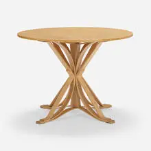 Frank Gehry, Face Off table, 1990 / 1997, laminated maple