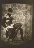 Pierre Molinier, Autoportrait avec un Masque / „L'Eperon D'Amour“ / Mon Cul, 1965, 3 Vintages. Silbergelatineabzüge. Zusammen mit Photokopie eines Briefes von Pierre Molinier vom 20. Januar 1967