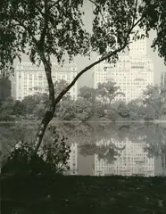 Drahomír Josef Růžička, ‘Dreamy Palaces’ (from Central Park - <br />, early morning.)“. 1935 Vintage. Silbergelatineabzug